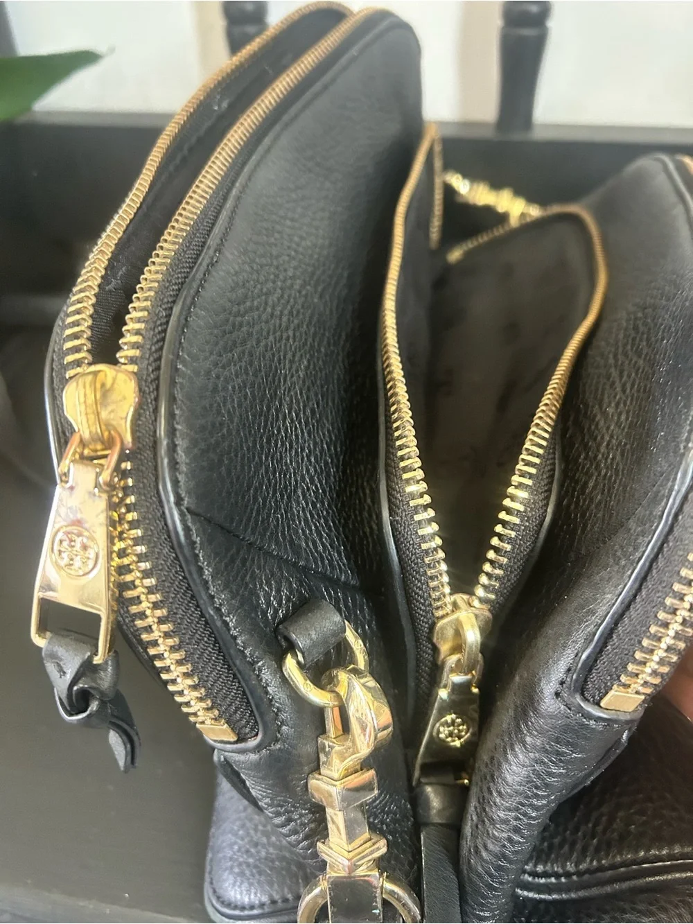Tory Burch Black Pebbled Leather Satchel crossbody mint never used